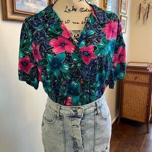 VINTAGE Floral Button-Up Blouse - Pink and Green